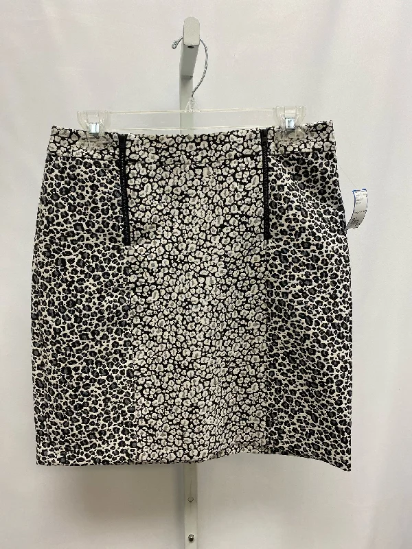 Size 6 Ann Taylor Gray Animal Skirt silk skirt luxurious